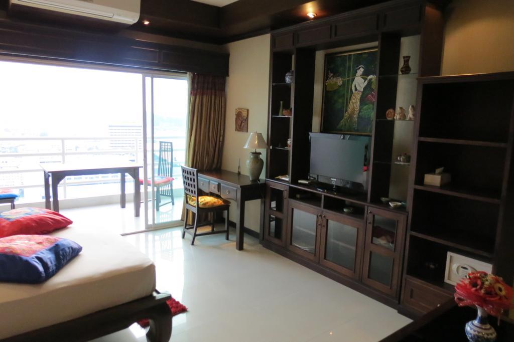 View Talay 6 Suite Apartments Pattaya Exterior foto